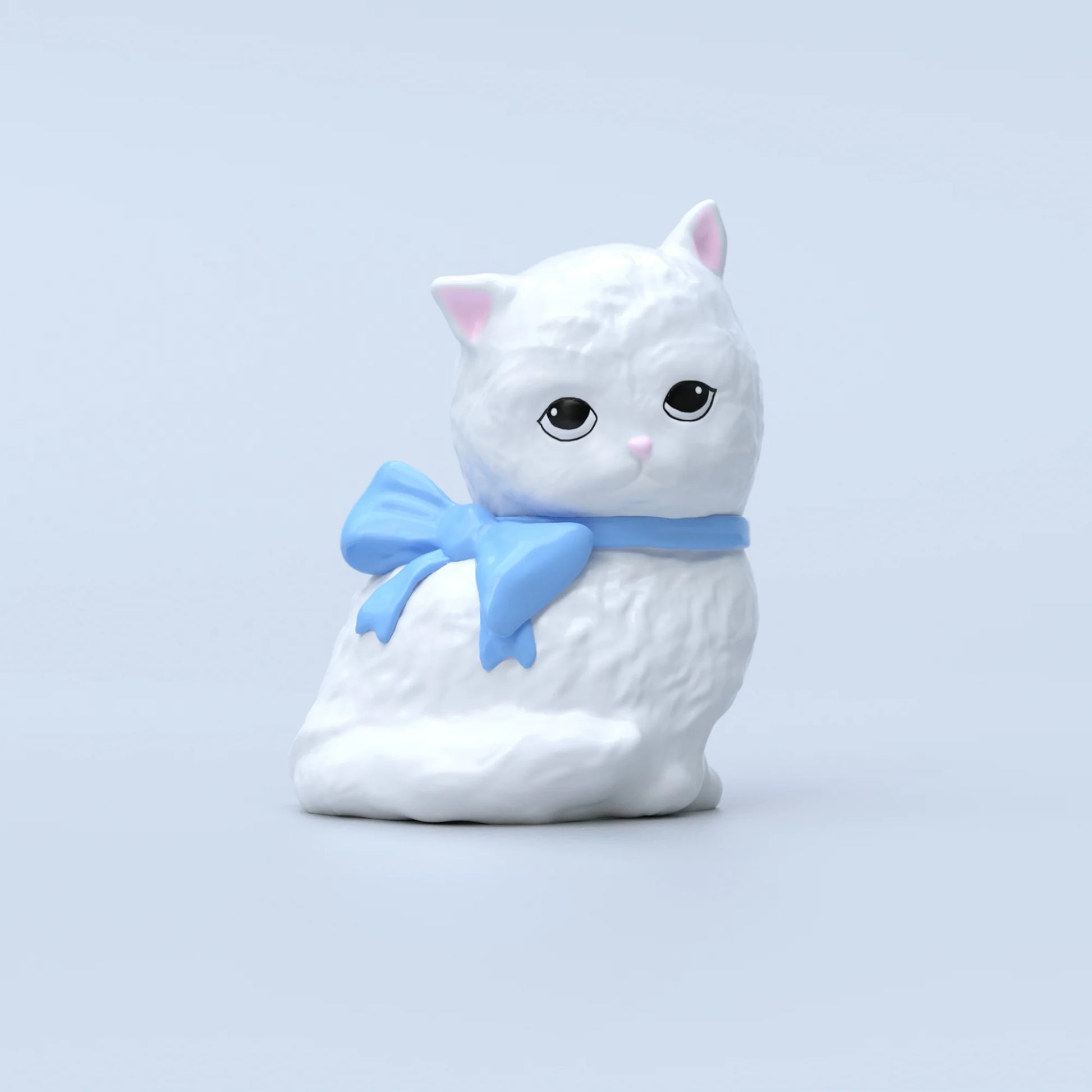 vase white cat with blue bow - fluid market