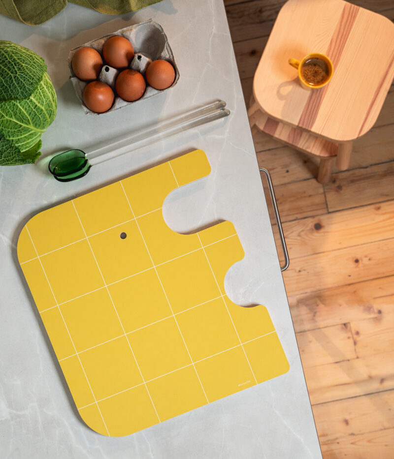 Chop & serve board Elephant - Yellow - Large | Muurla