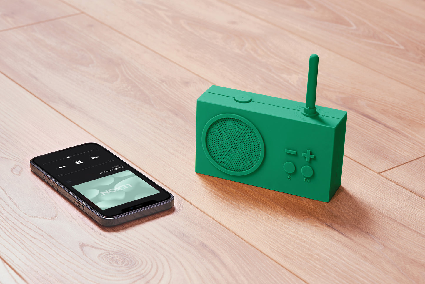 Radio & Bluetooth speaker - Tykho 3 - Emerald Green | Lexon