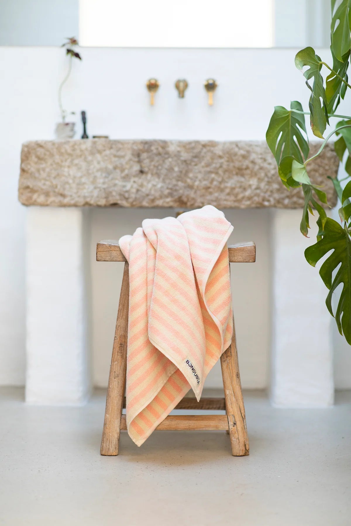 Naram bath towel - tropical & creme | Bongusta