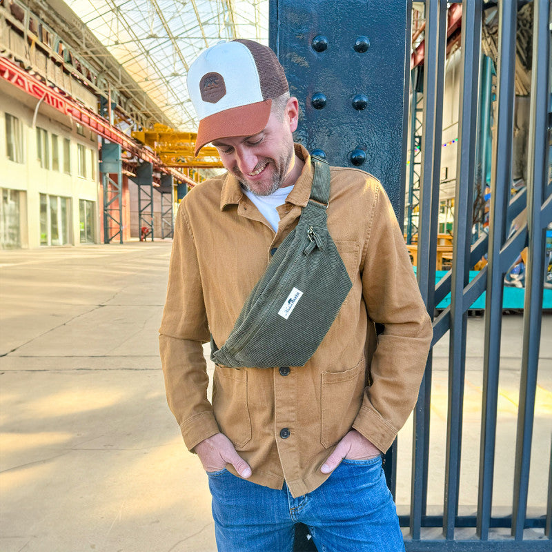 Fanny pack corduroy willow - khaki | Alaskan Maker