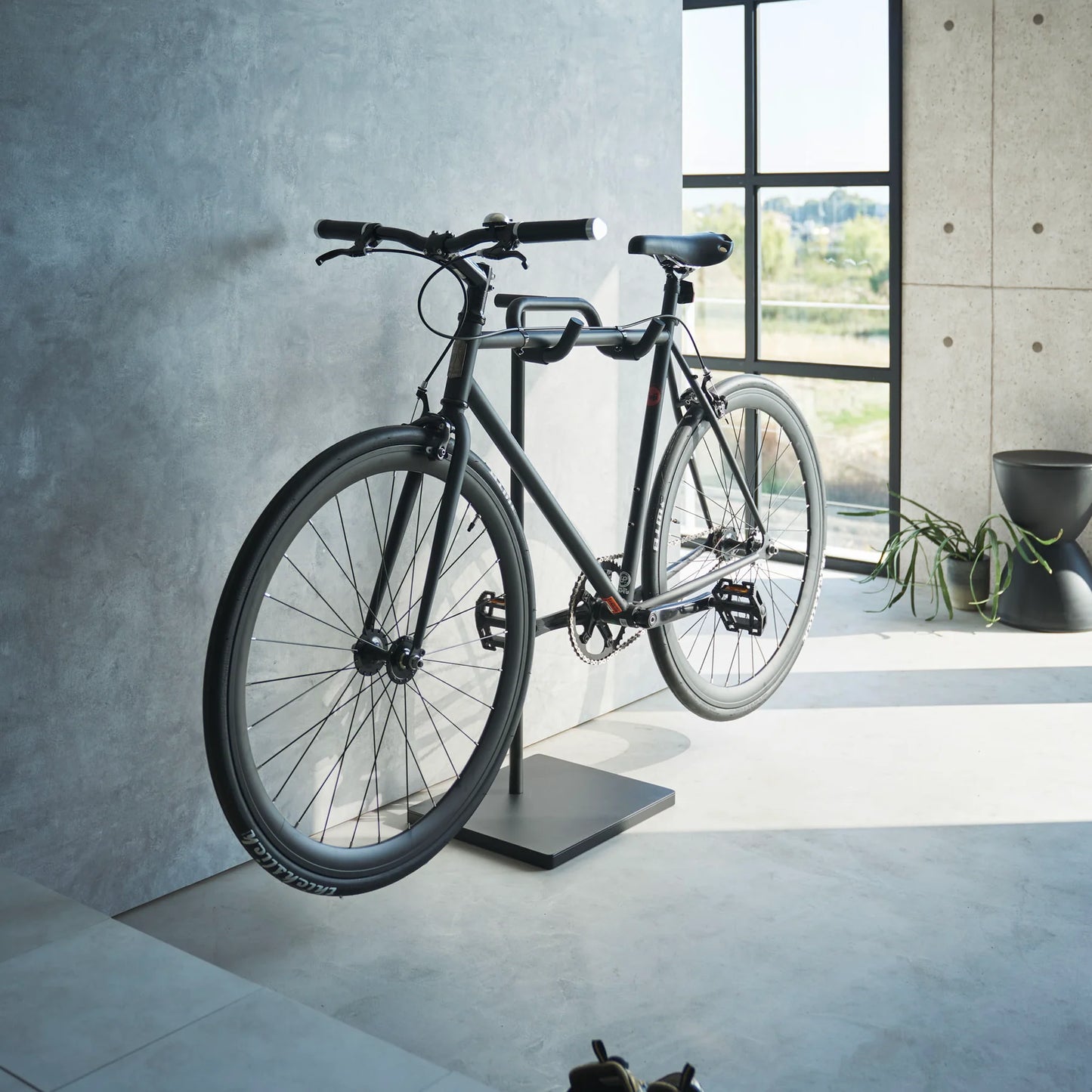 Bicycle stand - zwart | Yamazaki